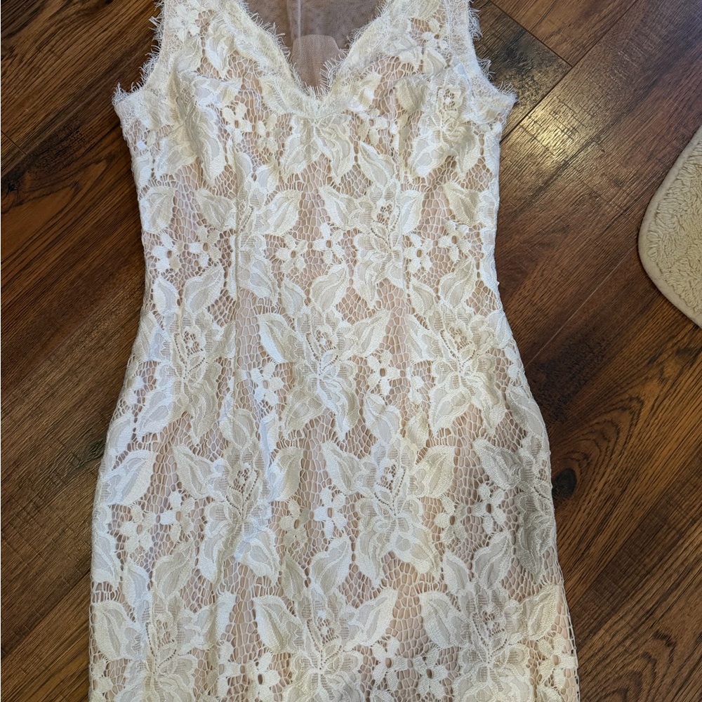 Elegant Lace V-Neck Dress - Cream
